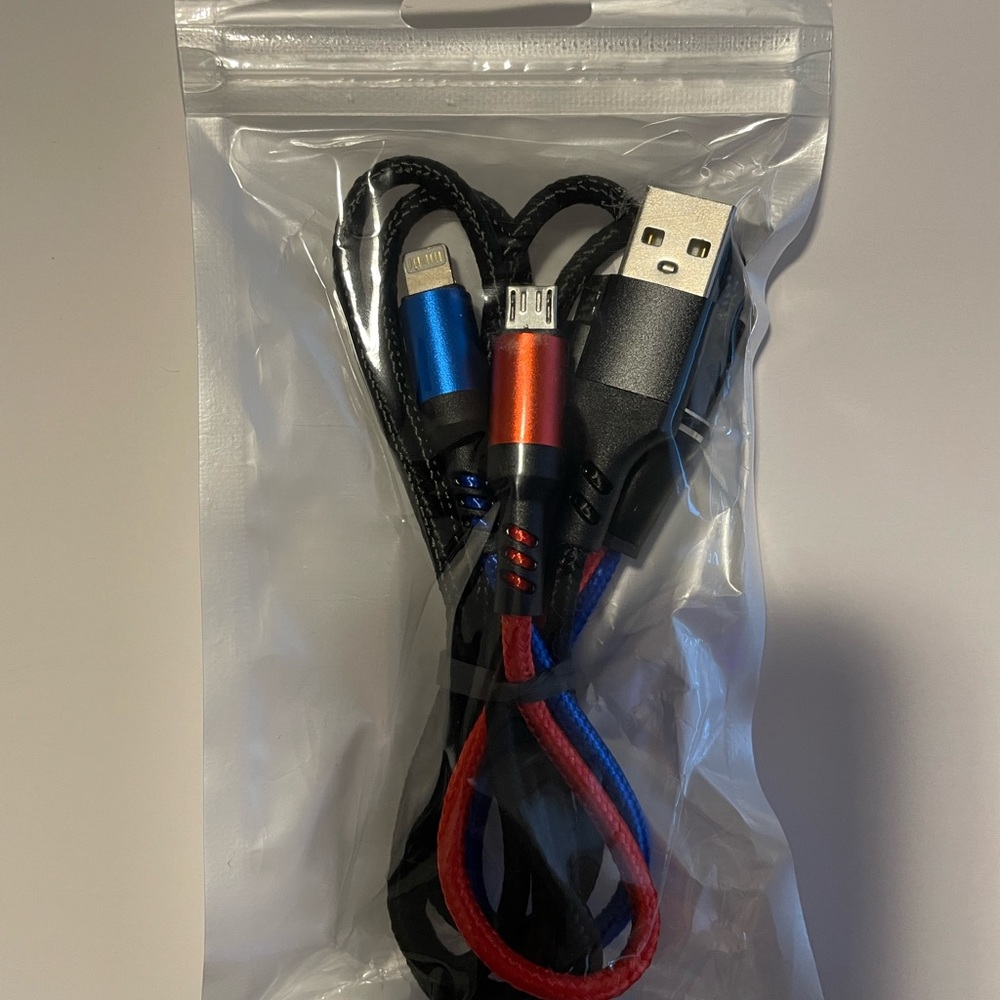 Charging cables, fits iPhone and Samsung